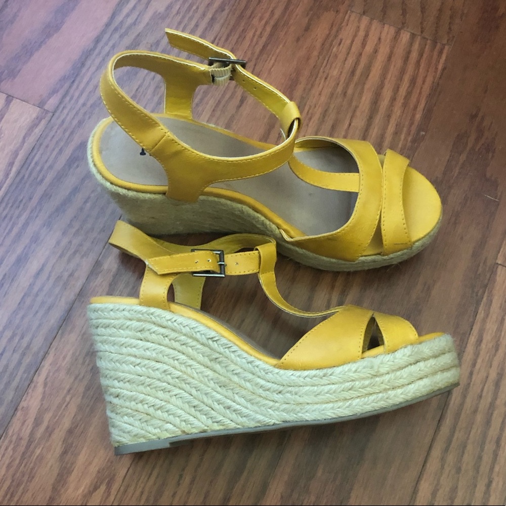 Yellow Mudd. Heels